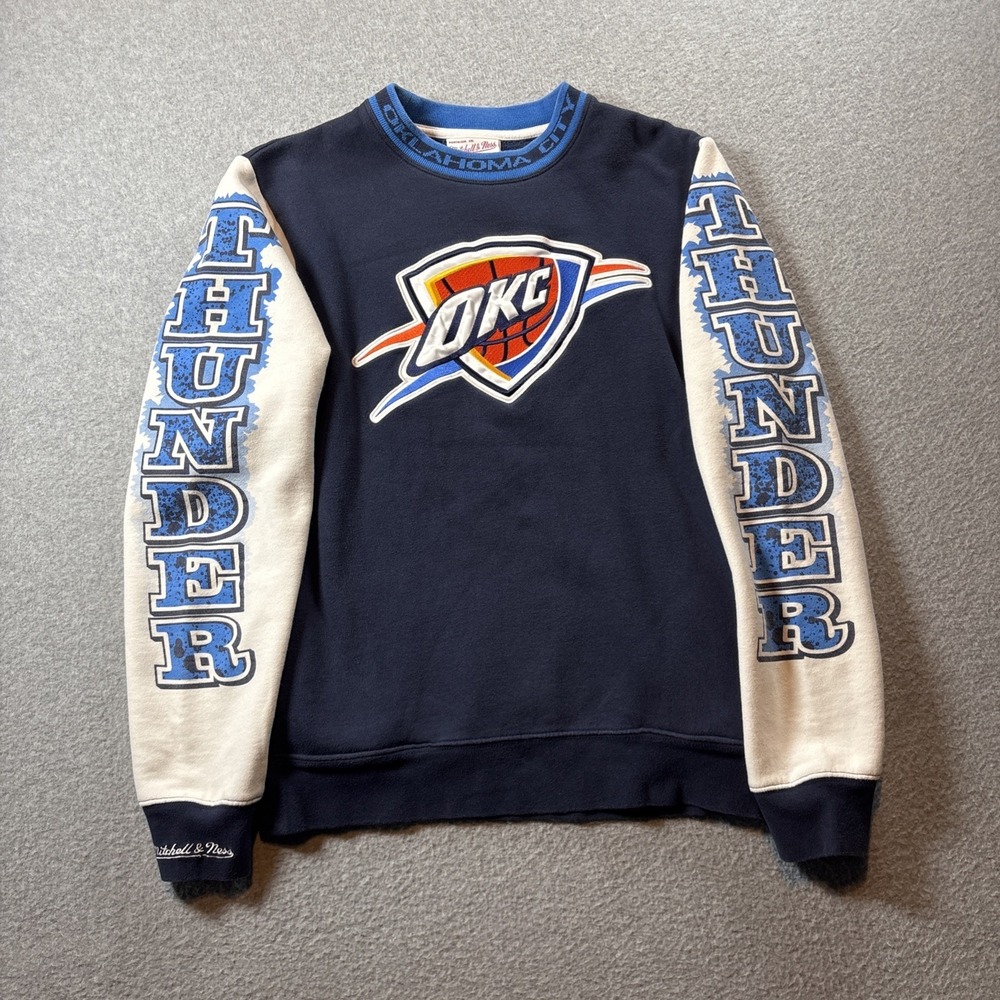 Oklahoma City Thunder Mitchell & Ness Crewneck Size Small NBA